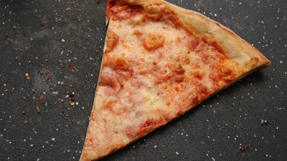 Leftover pizza - hot or cold?