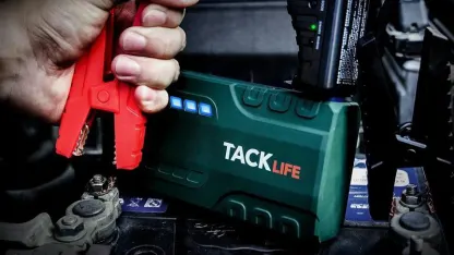 Tacklife T6 800 Amp Portable Jump Starter Kit
