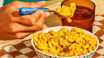 16-Pack: Funny Farm Goat Cheddar Mac & Cheese