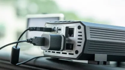 2-Pack: Cobra 500W Power Inverter (Refurbished)