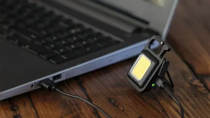 LitezAll Kodiak Kompanion 500-Lumen Aluminum LED Light