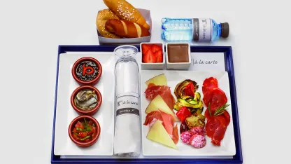 Eating strategy for air travel: