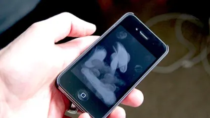 When was the last time you cleaned your phone screen?