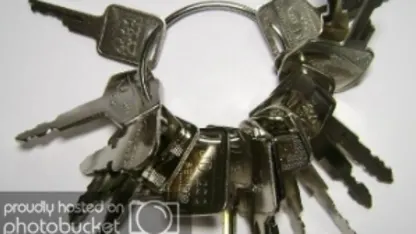 How many keys are you usually carrying?