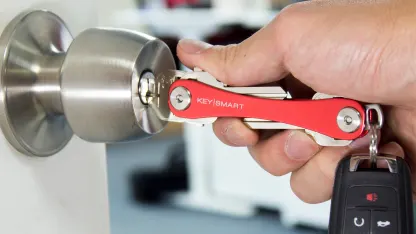 KeySmart Original Compact Key Holder in Gift Box