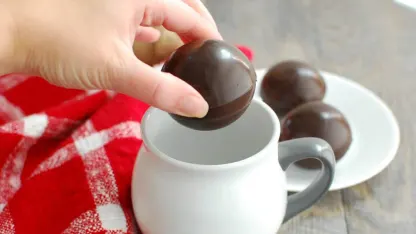 24-Pack: Fudgy Bombs (Hot Chocolate Bombs with Marshmallow Surprise)