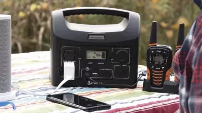 Cobra 200W LiFePO4 Pure Sine Wave Portable Power Station