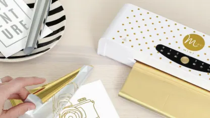 Heidi Swapp Minc 6" Hot Foil Applicator Machine Starter Kit with Bonus Foil