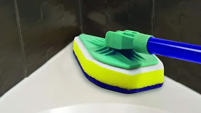 2-Pack Clean Reach Extendable Scrubbers with Replacement Pads