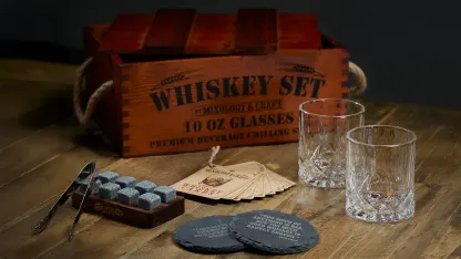 Mixology & Craft Whiskey Lovers Gift Set
