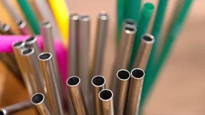 When and where do you use a straw?