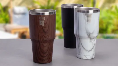 2-Pack: Robert Irvine Insulated Tumblers (30 oz)