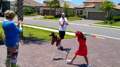 I wish @koolhandjoe would let go of my balls