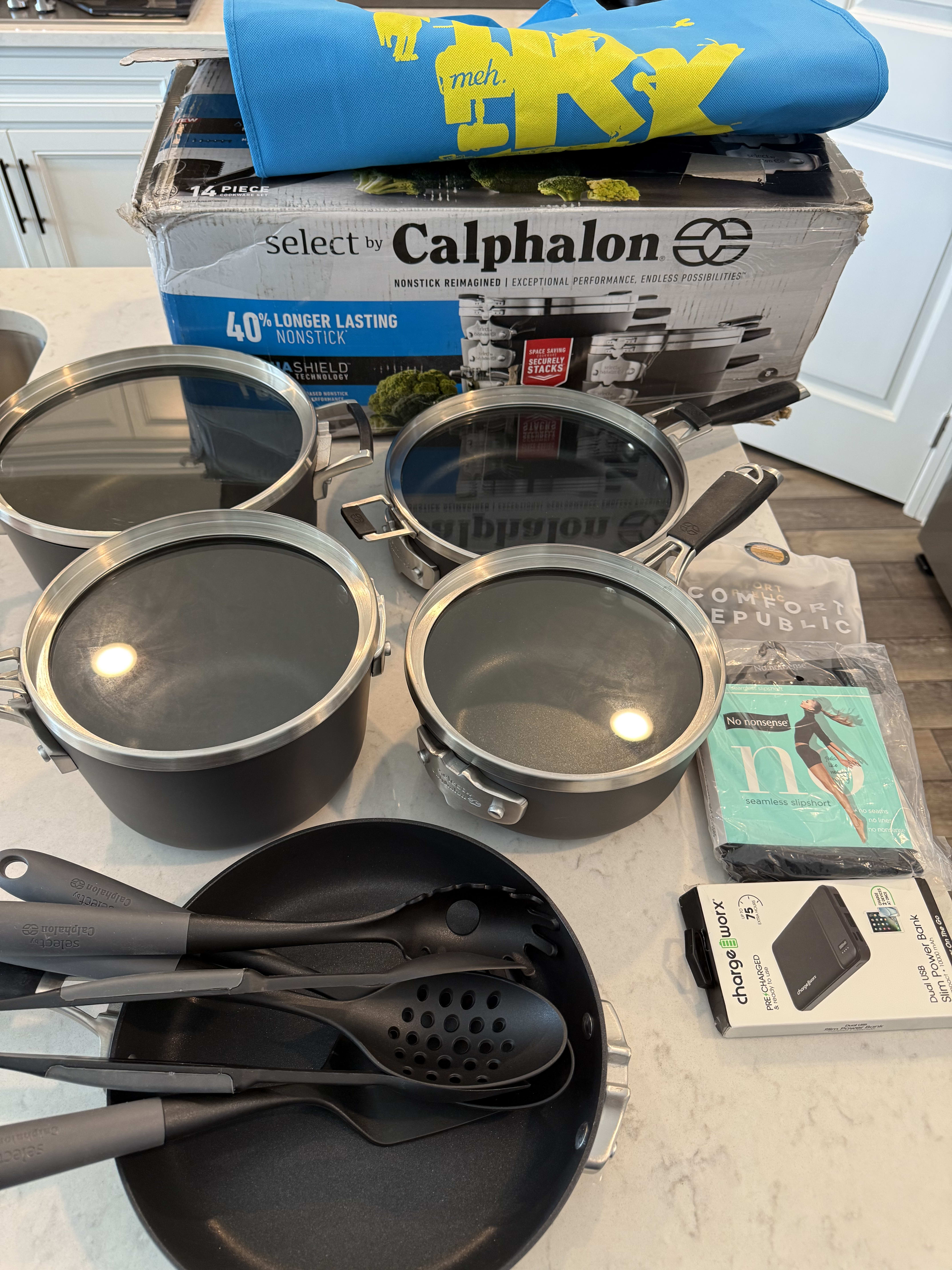 Y’all… I hit the MEH IRK lottery!!  Got this gorgeous Calphalon pot & pan set!    I hit JackPOTS!!!
Thank you @meh 🥹