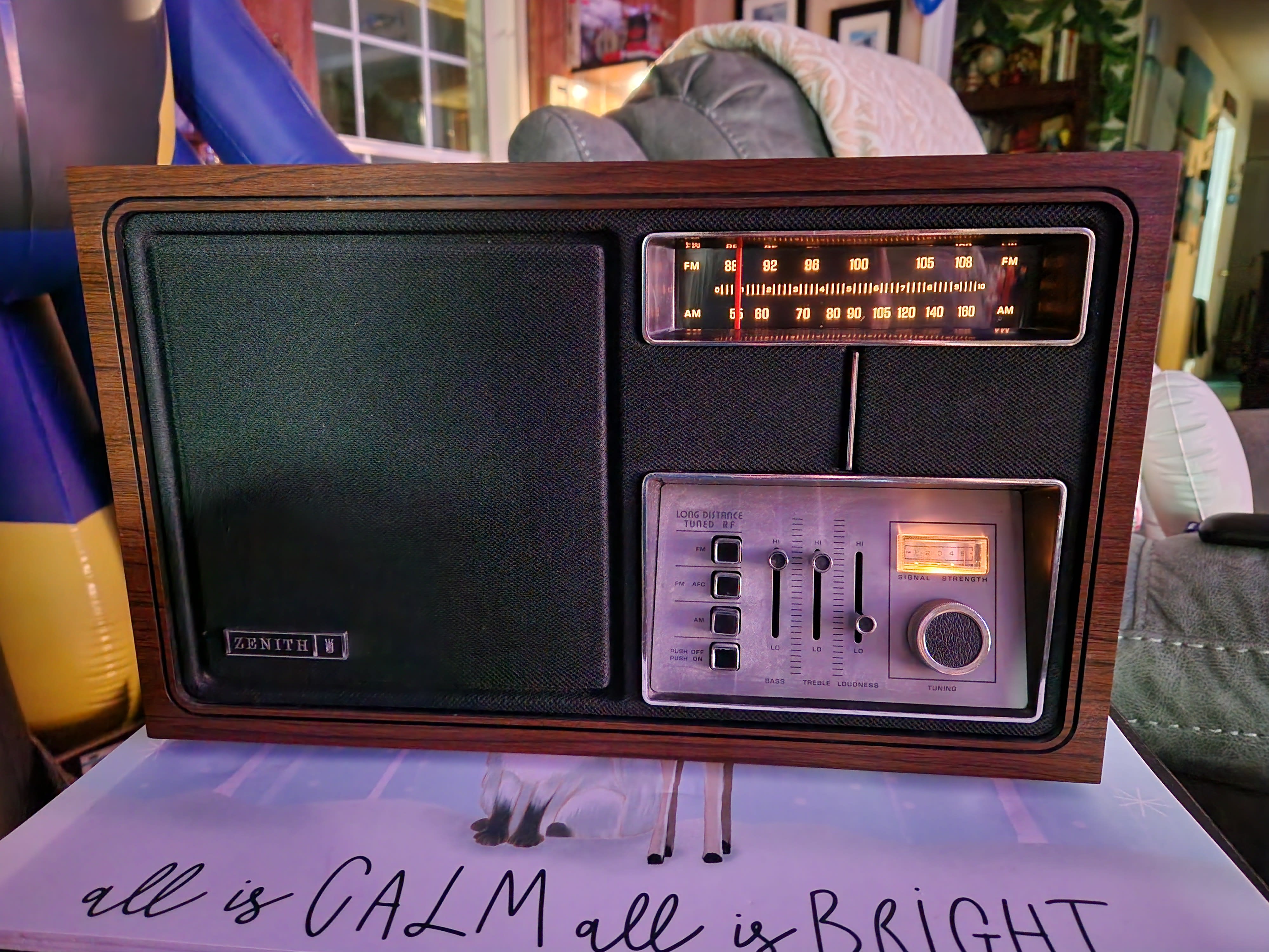 Zenith J430W table radio