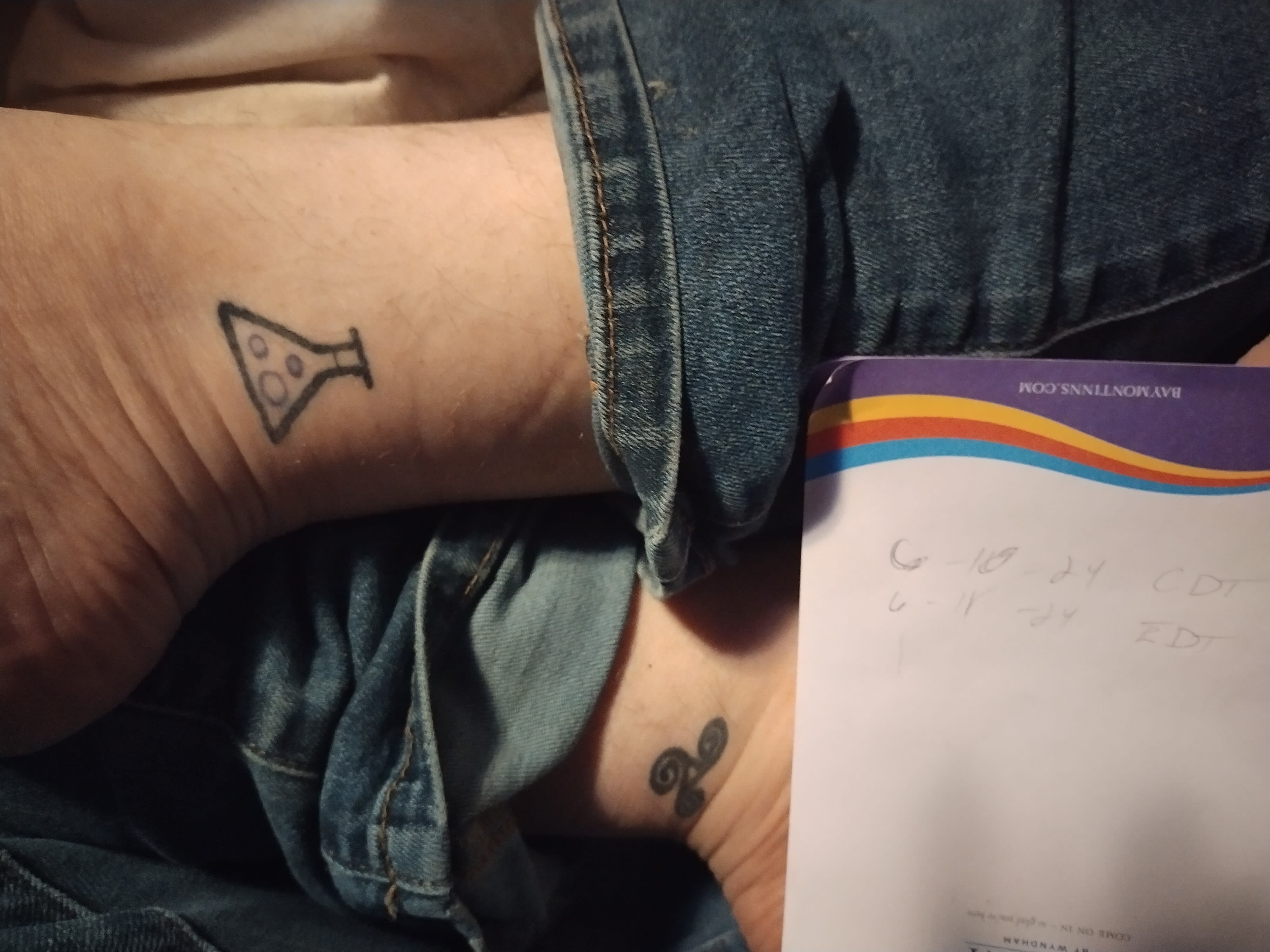 enter image description here