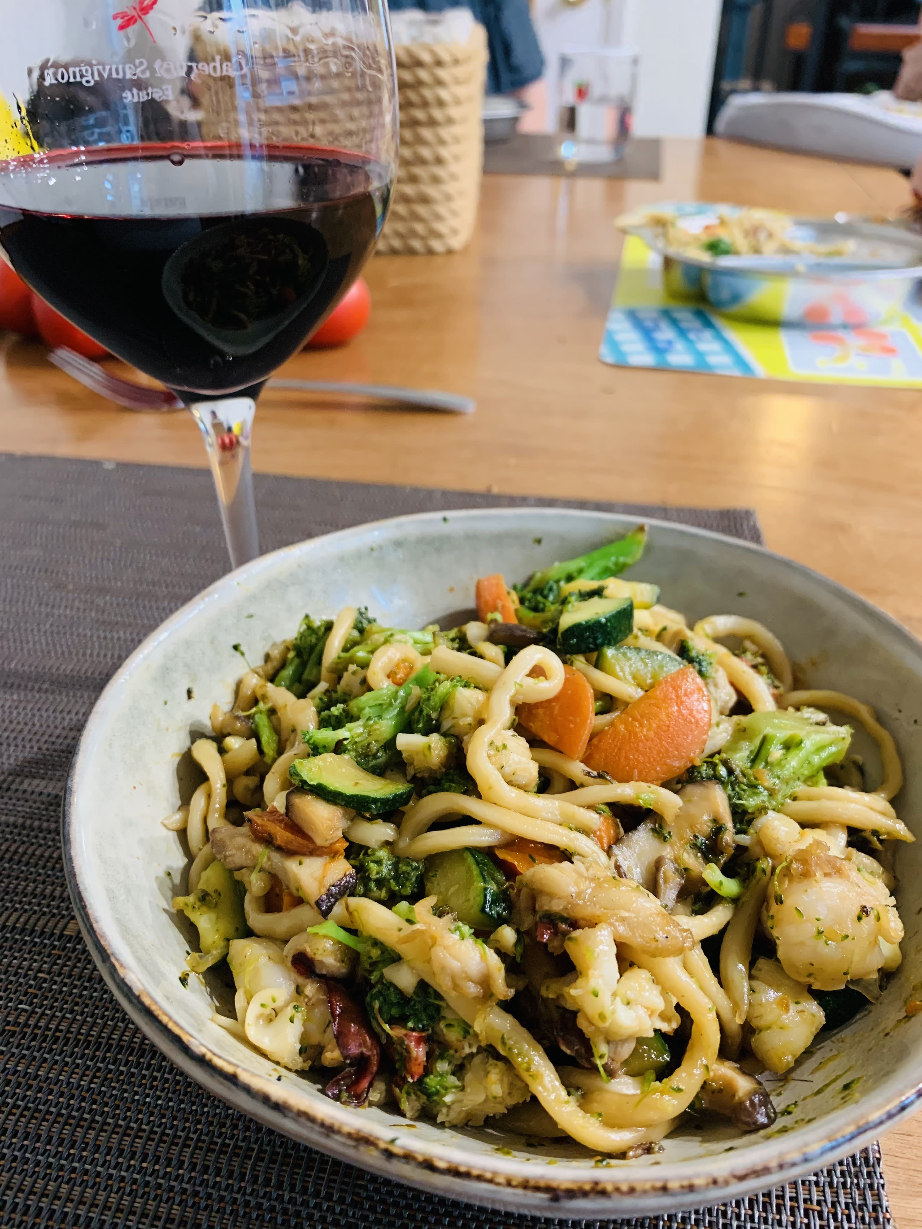 Stir-fry utilizing leftover lobster, paired with leftover wine.