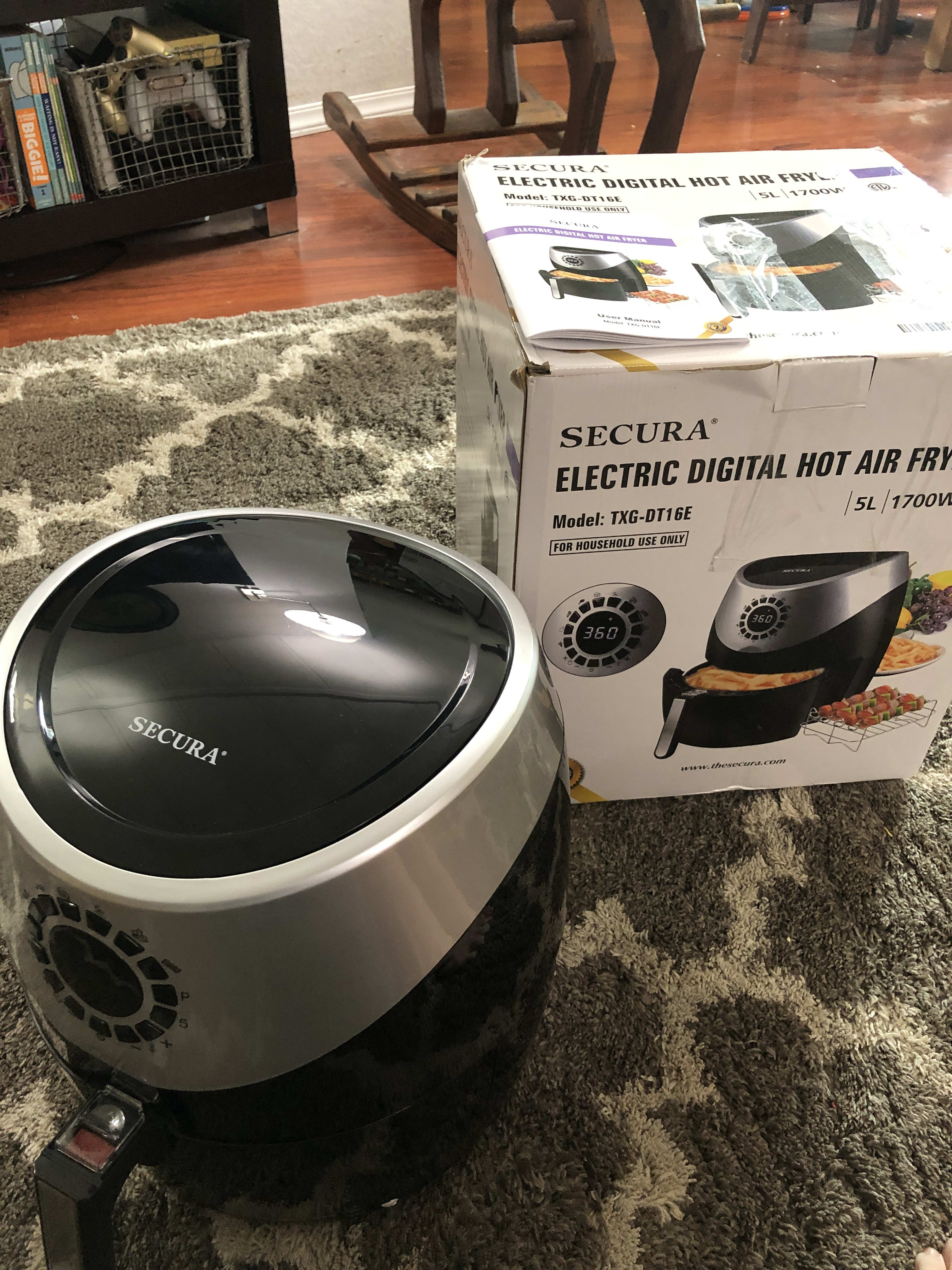 Well that’s different!  Got a large electric digital hot air fryer, maybe a return?  Seems to be all there.