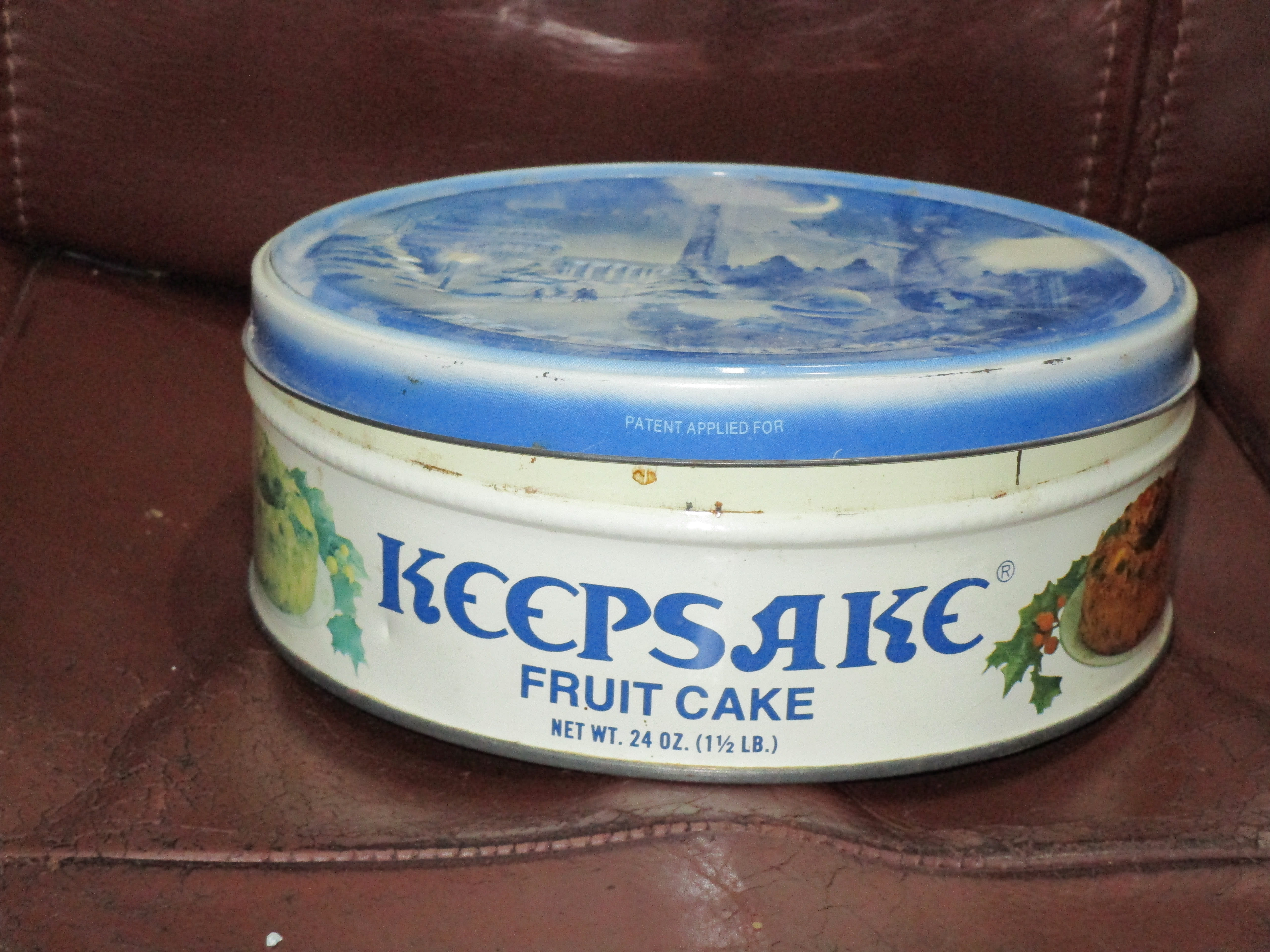 Vintage "Keepsake Fruitcake" tin