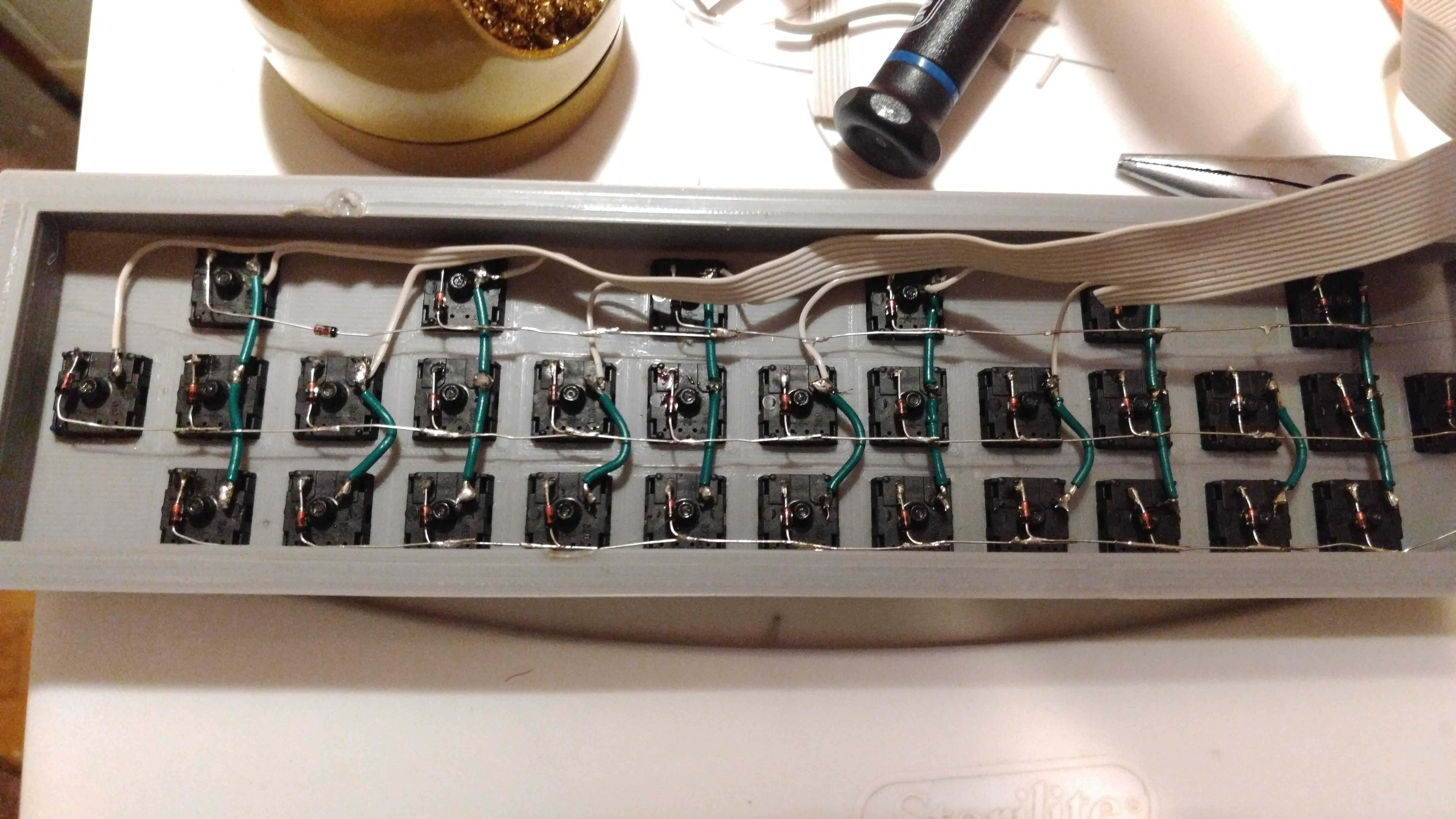 Custom case for a custom hand-wired keyboard
