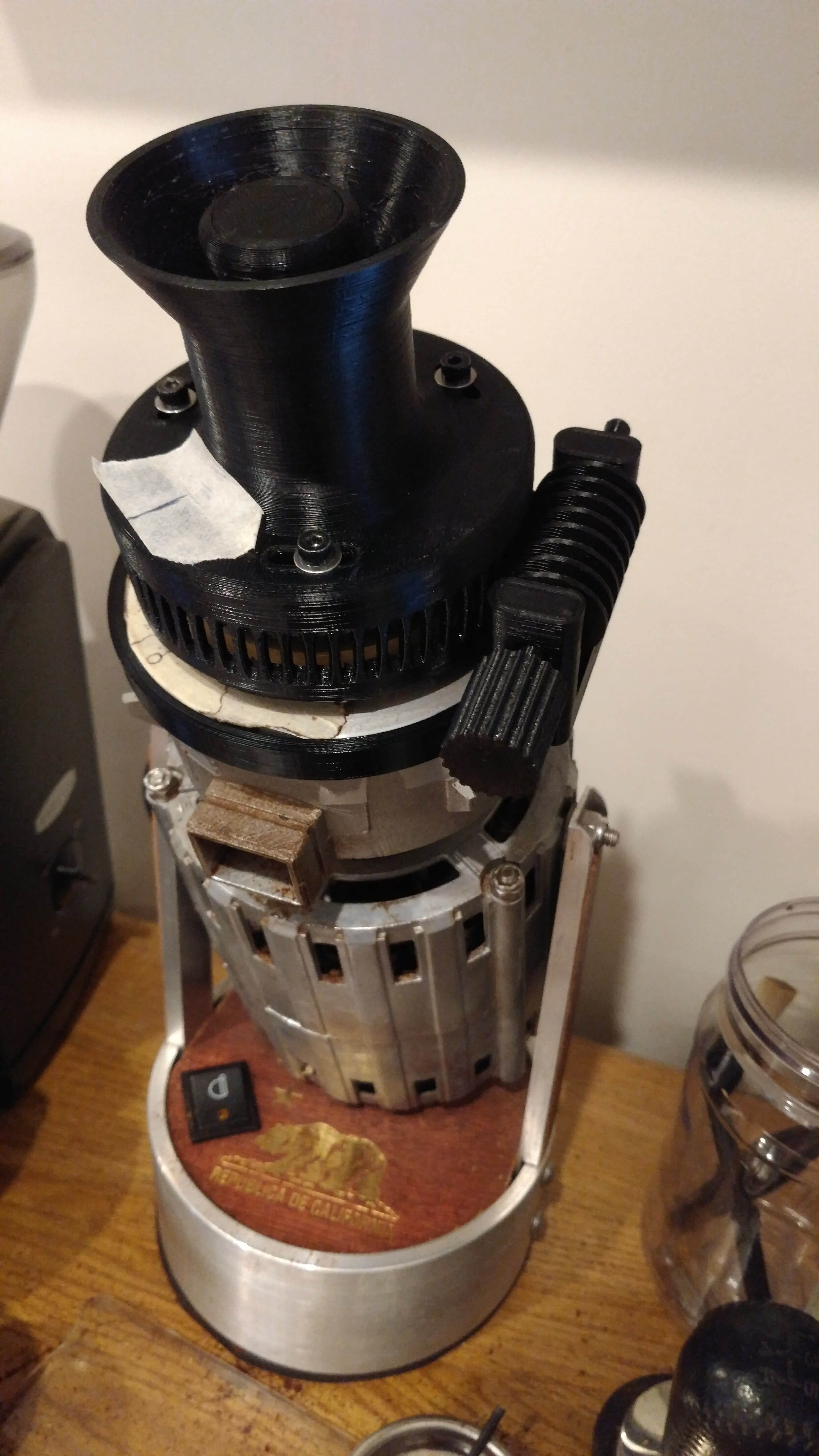 Espresso grinder hopper and worm gear grind adjustment