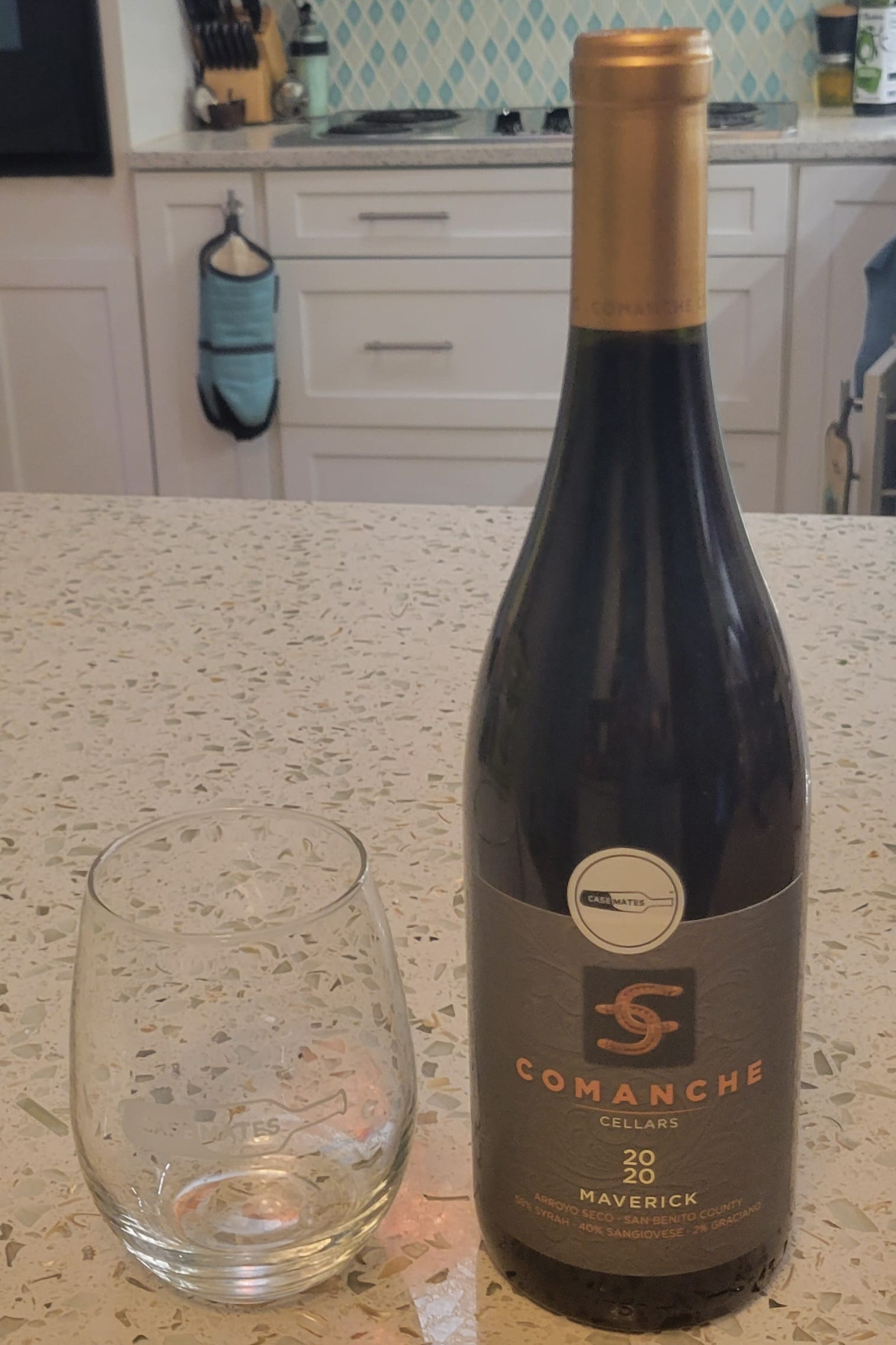 Comanche Cellars 2020 Maverick red wine and Casemates wine glass