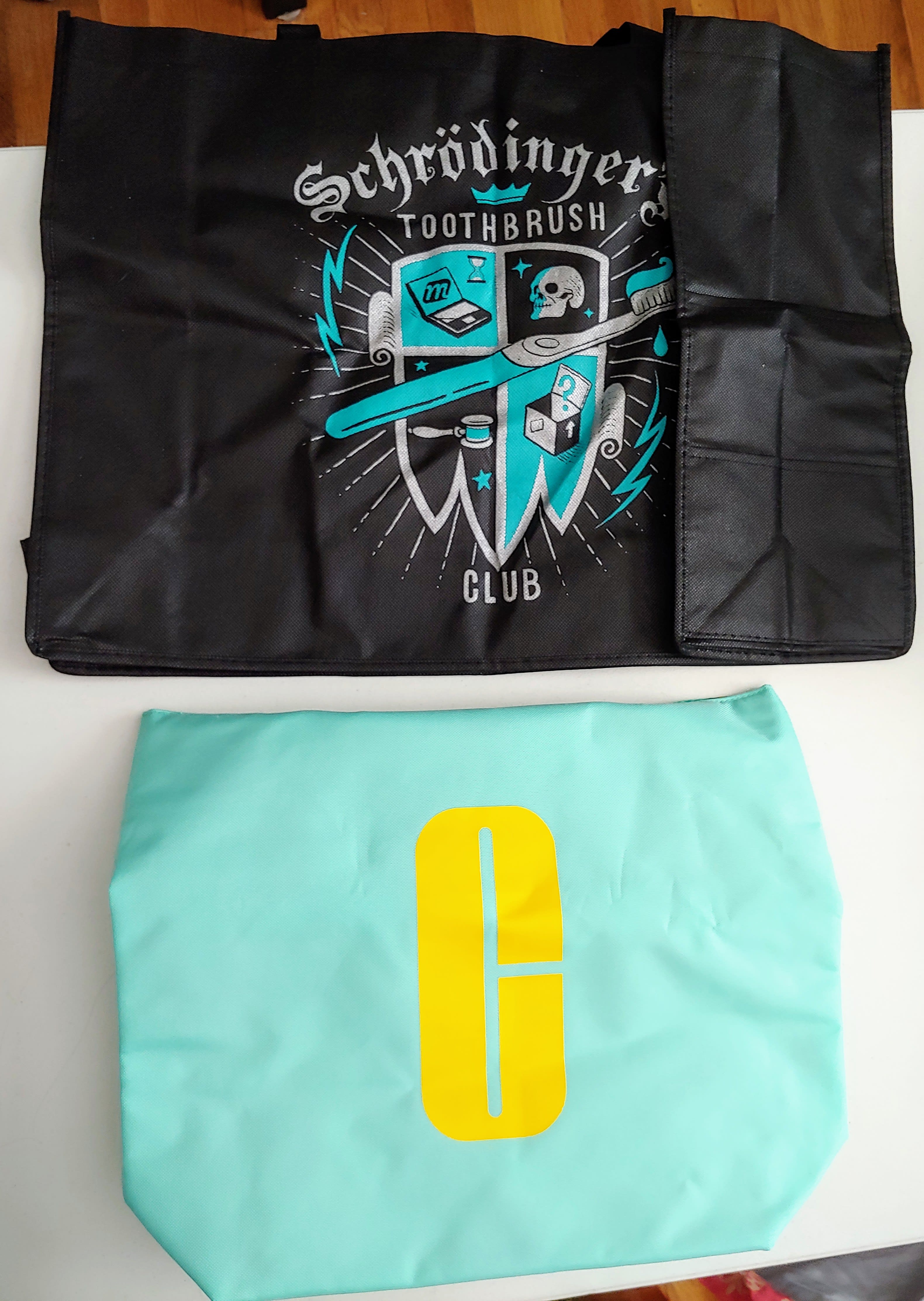 Picture of box contents #4