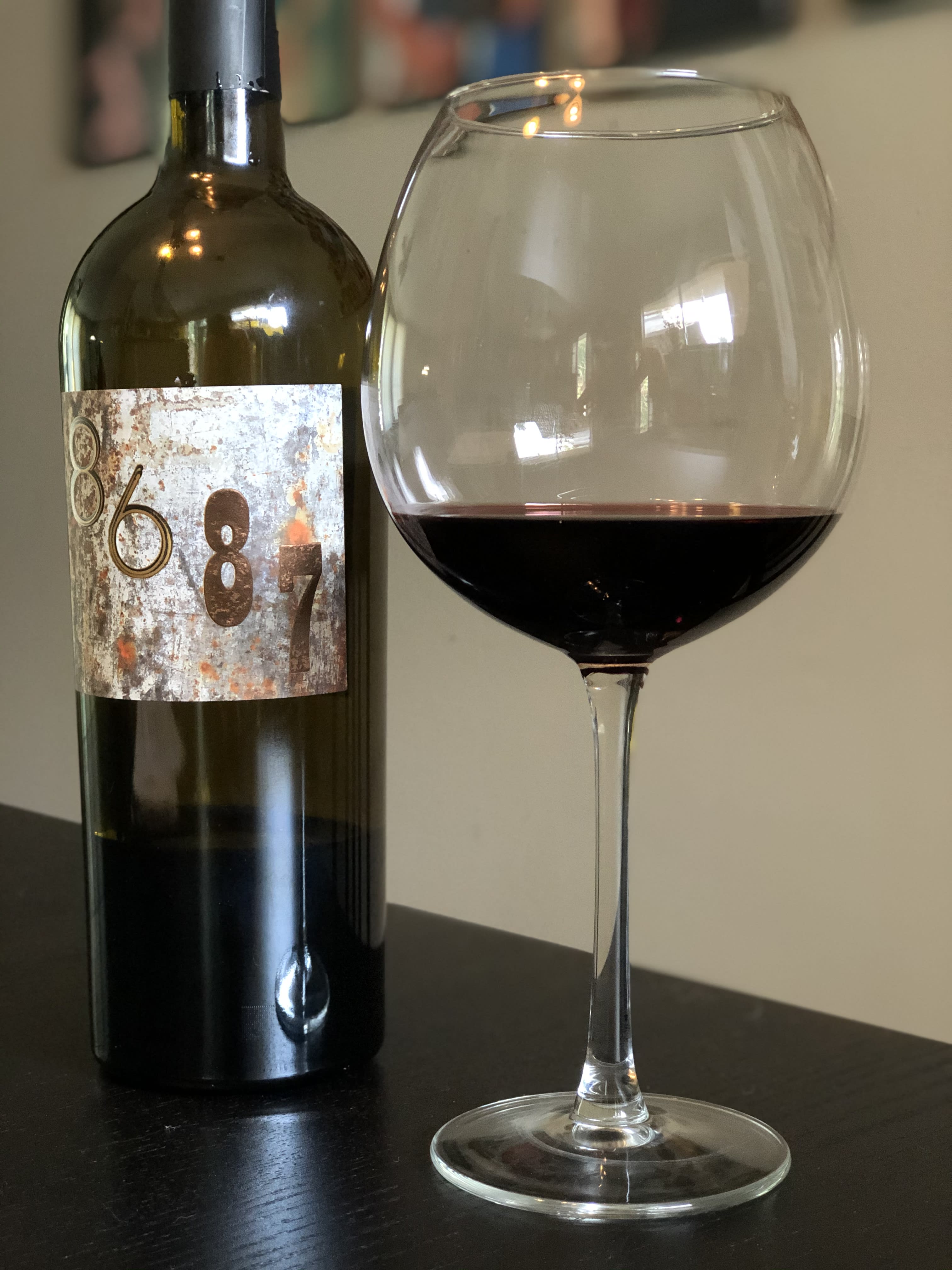 8687 Bottle and glass