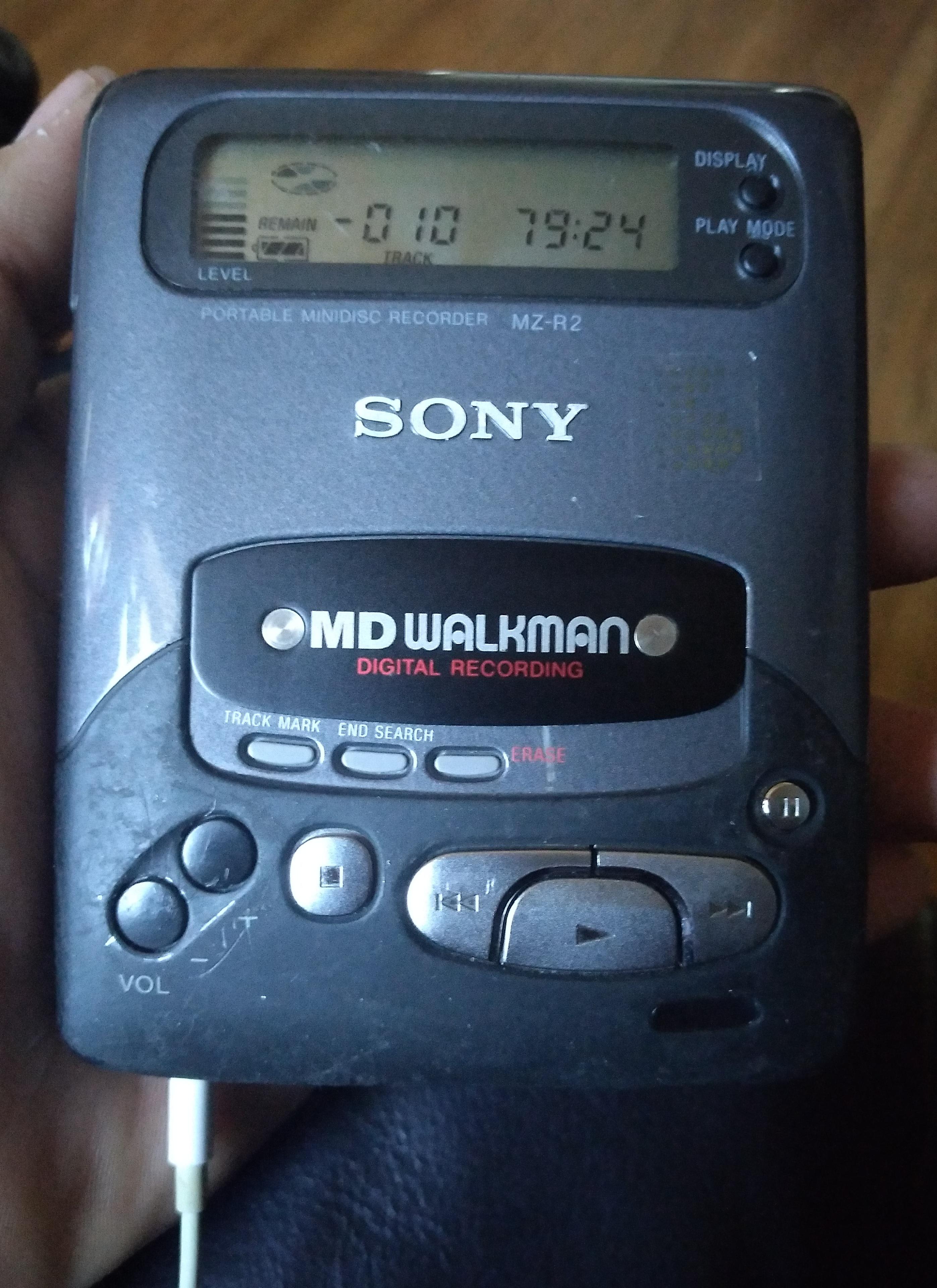 Sony MZ-R2