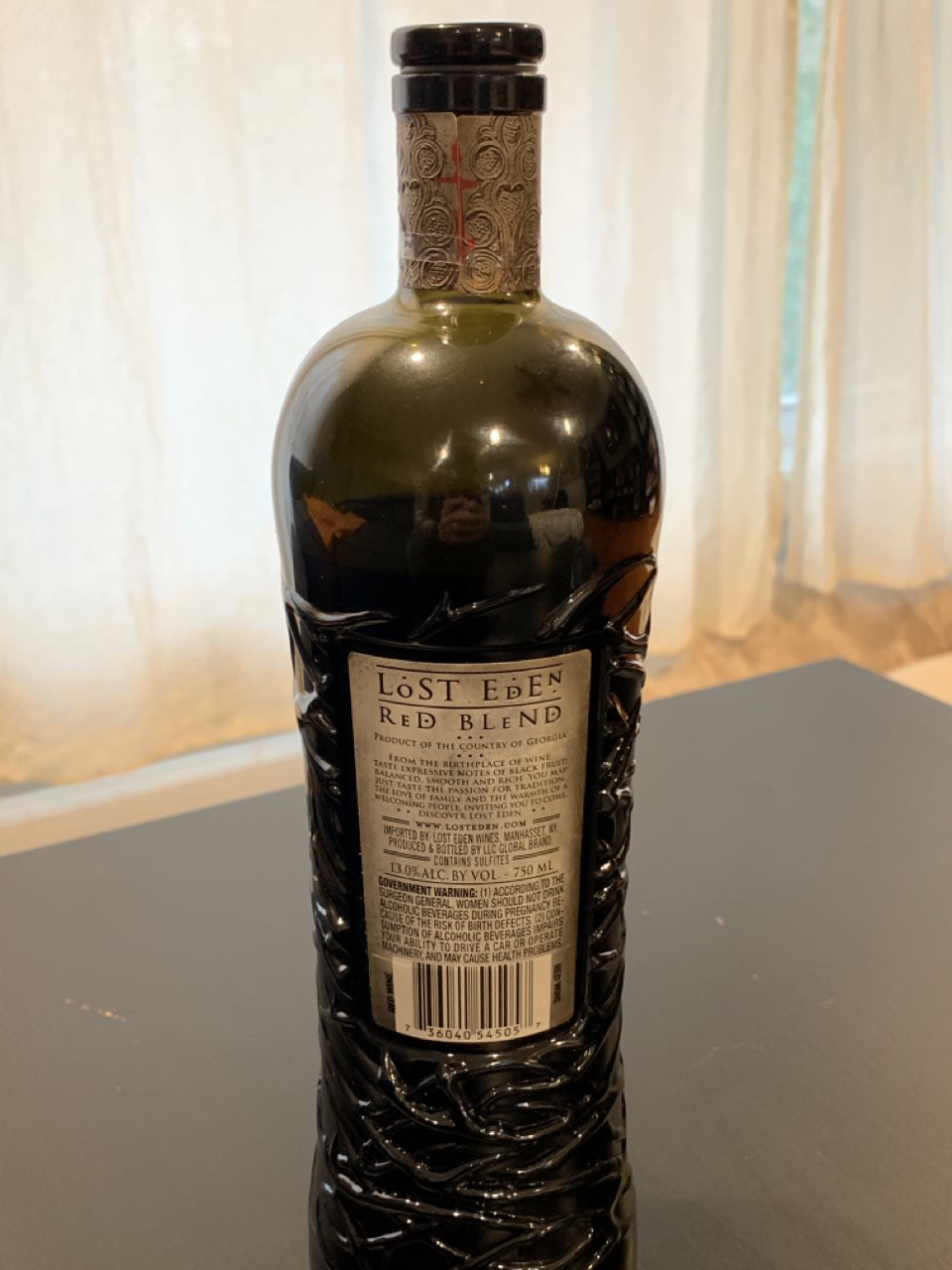 Lost Eden Red Blend bottle back