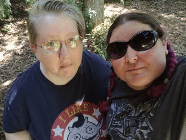 Gif version of peaceetc and oregonpixie